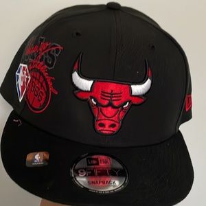 CHICAGO BULLS NEW ERA BACK HALF TEAM 59FIFTY snap back hat
